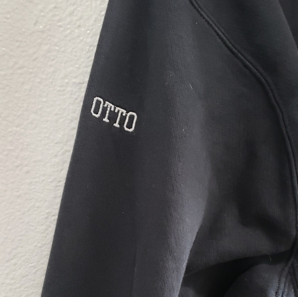 Black hooded nike sweatshirt size medium. - Picture 4 of 6